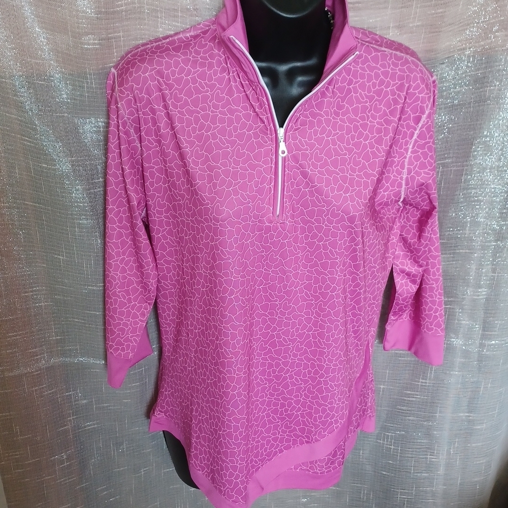 Page & Tuttle 3/4 zip top, pink&white, like new, M